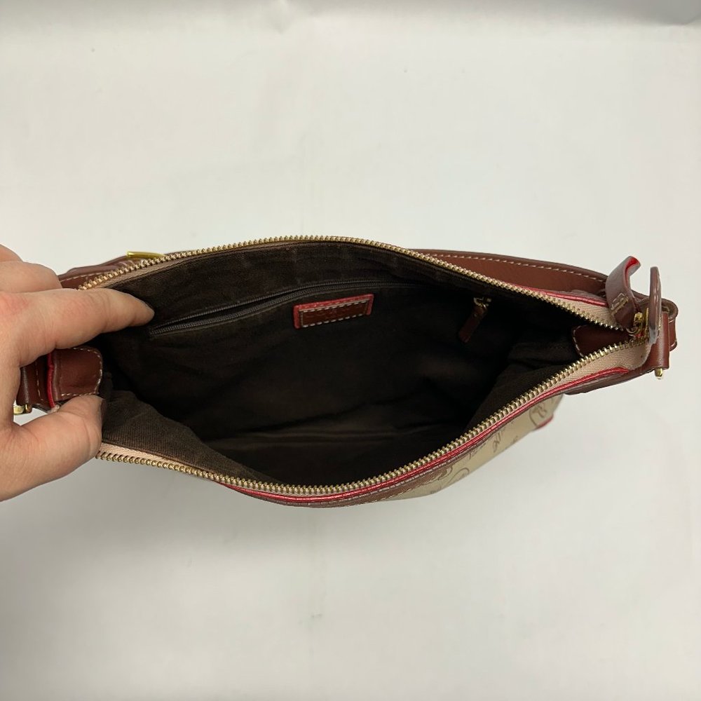 Loewe Tan and Red Logo Shoulder Bag - Picture 3 of 3